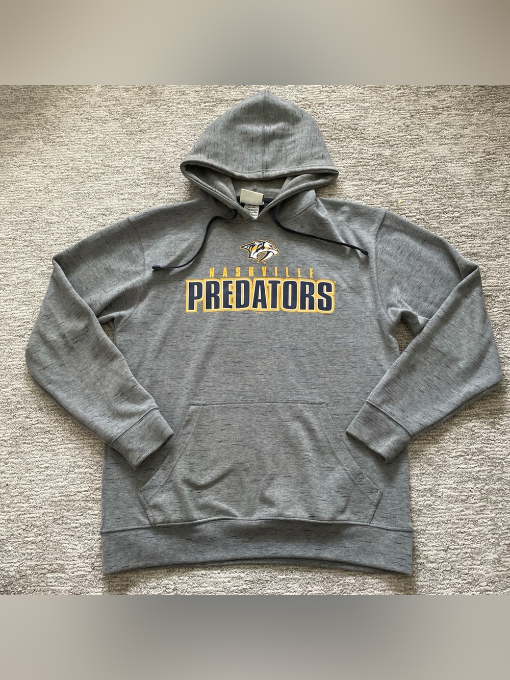 Champion Nashville Predators Hoodie Gray Men’s Size Medium NHL Hockey Spellout